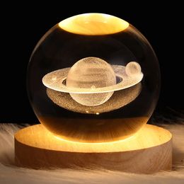 LED veilleuse galaxie boule de cristal lampe de table 3D planète lune brillant planétaire chevet chambre décor à la maison cadeau de noël 231227