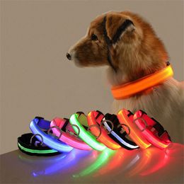 Led nylon huisdier halsband hond nachtveiligheid LED licht flitsen anti-verloren / auto-ongeluk vermijdt kraag S-XL lichtgevende kraag