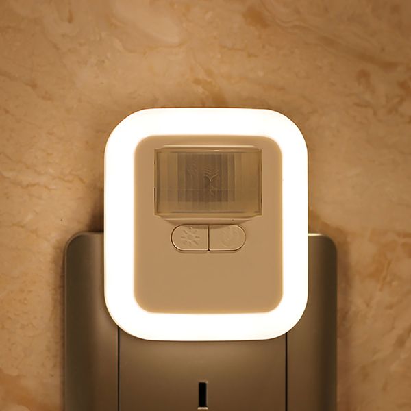 Capteur de mouvement enfichable LED veilleuse murale automatique éclairage de salle de bain à intensité variable