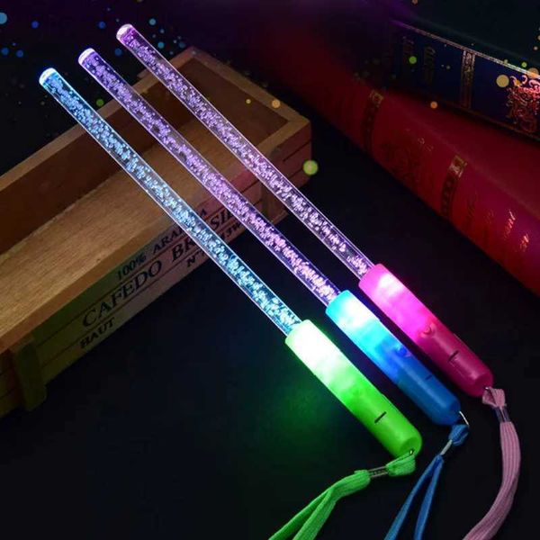 Led Rave Toy 12pcs Light Up Rod Up Glow Fiber Optic Wands Glow in the Dark Flash Star Moon Sticks para regalos de cumpleaños Favores de fiesta de boda 240410