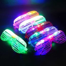 LED RAVE Toy 1pc volwassen kinderen vrouwen LED -bril licht feest zonnebril gloed in donkere sluiter neon flash kerst verjaardag bruiloft decoratie