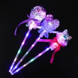 Jouet rave LED 1pc arbre de Noël LED Magic Fairy Stick Wands Rave Toy Light-Up Magic Ball Wand Glow Stick pour les anniversaires Novelty Kids Gifts 240410