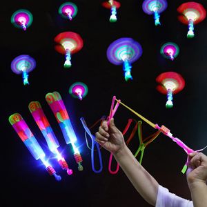 Jouet rave rave incroyable Light LED Toys Outdoor Party Fun Gift Gift Rubber Band Catapult Glow in the Dark Rocket Helicopter Flying 231207