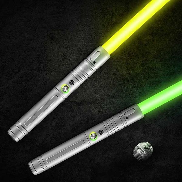 LED RAVE Toy sable de luz de doble filo RGB 7 Colors Metal Force Sword Sword para niños Stick flash Toy fluorescente Jedi Knight Regalo 240410