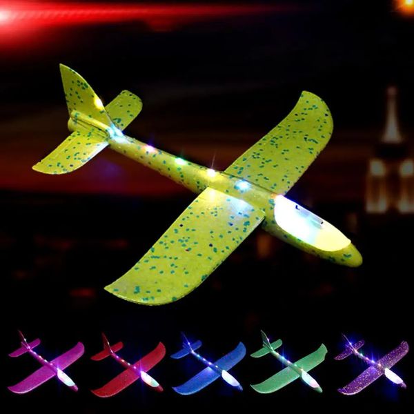 Led Rave jouet avion lumineux 3 vitesses clignotant exquis sûr enfants LED Lightup main lancer planeur volant avions pour pelouse 231207
