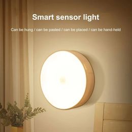 LED Smart Smart Human Body Sensor Night Lamp Emergency Automatic Lighting USB opladen Wireless Magentic SUCTion Use Light 240508