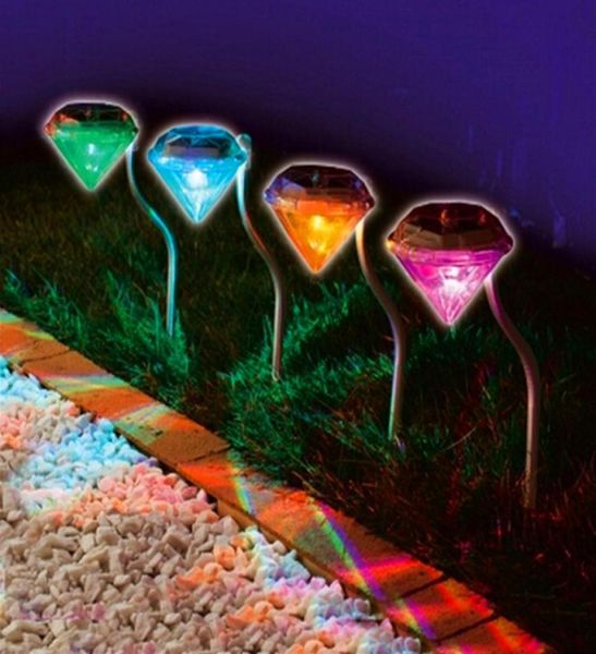 Luces solares LED Luces de energía solar de diamante Cambio de color RGB luces de Navidad solares al aire libre para decoración de jardín 6064020