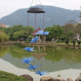 LED LED Solar Wind Chime Lampfly Butterfly Hummingbird Lámparas decorativas de césped IP65 Ventanas impermeables que colgan decoraciones de jardín al aire libre