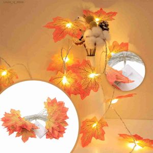 LED-snaren 2024 Nieuwe Led Esdoornblad Lichtslingers Binnenplaats Bruiloft Decoratie Kerstmis Halloween Decoratief Kleurrijk YQ240401