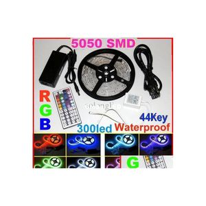 LED -strips 5m 5050 SMD RGB 300 Strip Licht Waterdichte IP65 60LED/MADD 44 Key IR Remote Control