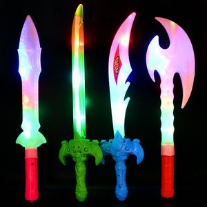 LED SwordsGuns 1PC Épée Light Up Jouets Clignotant Bâtons Design Party Night Club Supply Enfants Enfants Garçons Anniversaire Cadeau Accessoires Aléatoire 230804