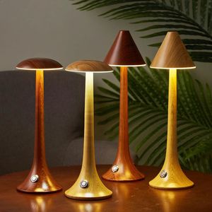 Lampe de Table LED tactile Rechargeable, éclairage en trois couleurs, champignon créatif pour étude et Restaurant, lampe de chevet 240314