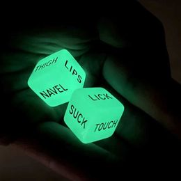 LED Toys Luminous Love Dice Toy Adult Couple Party Game Night Glow Sexy Dice Anniversary Gift For Boyfriend and Girlfriend S2452011