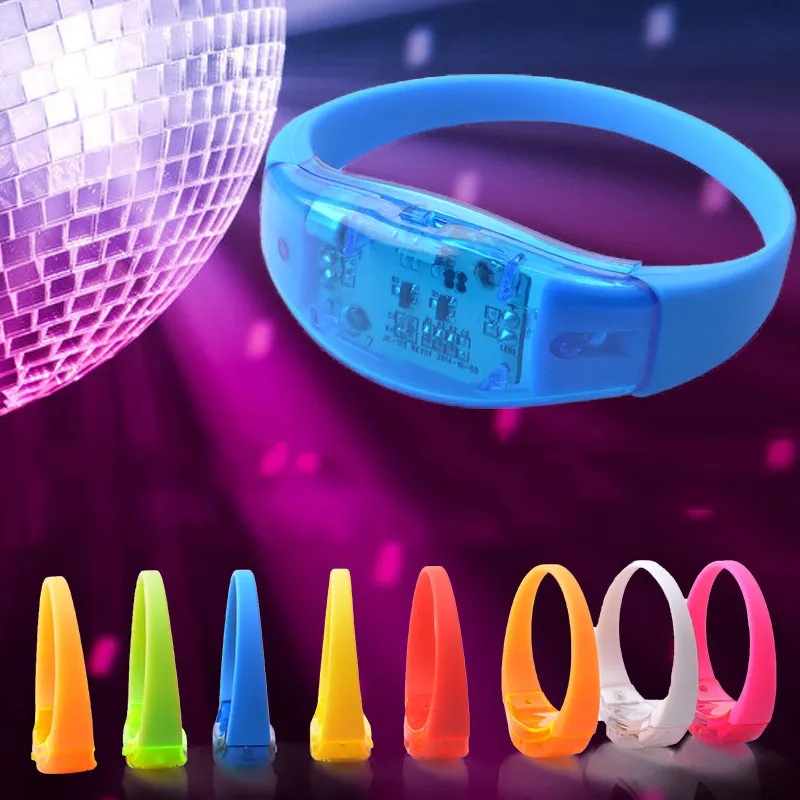 LED-leksaker ljudaktiverade lysande armband, vibrationssensor, silikonhandledrem, jublande rekvisita, barfestivalartiklar