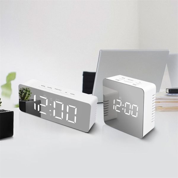 Reloj de pared LED Reloj Breve diseño moderno 3D DIY Mesa de espejo grande electrónica Relojes de alarma Oficina Habitación para niños Fecha Hora Reloj de escritorio 201202