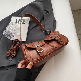 Bolsos de doble bolsillo de la moda de la moda de la izquierda Bagos de cuero PU para mujeres Tiende bolsos de axilas de la bosque de cuerpo cruzado femenino 240322