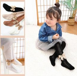 Leggings Collants Bébé Bow Collants Enfants Filles Princesse Espagnol Évider Enfants Bas Blanc Doux Bonneterie Printemps Été Au6534263