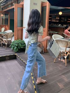 Leisure en modieuze Tian Si Denim -broek voor vrouwen, los passende rechte buis, 9/4 dunne hoge taille -broek met brede been, trendy 2023 Zomer nieuwe stijl jeans,