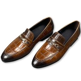 Loisir en cuir masculin extérieur pointu pointu à oreille à odeurs à odeurs à l'orteil Crocodile modélistes de mode d'été chaussures respirantes 9123