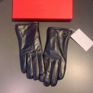 Ocio Metal Letras Guantes Espesar Cálido Terciopelo Mitones Gruesos Guantes De Felpa Mujeres Cinco Dedos Guantes Con Caja