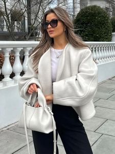 Manteau en laine blanc de loisirs pour femmes 2023, manches longues, ample, manches courtes, épais, automne-hiver, élégant et unique, vêtements de rue, manteau 240112