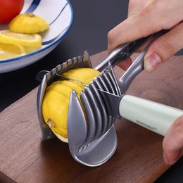 Lemon Slicer pour couper des outils de fruits manuels accessoires de cuisine de tomate orange et gadgets Ustensiles de métaux House 240325
