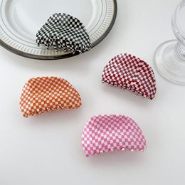 Lengte 7,8 cm Halve cirkel raster klemmen vrouwen contrast kleur plaid haar klauw azijnzuur scrunchies paardenstaart haarspelden middenmaat sieraden accessoires