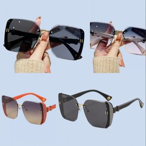 Lentes de sol mujer gafas de sol de diseñador mujeres aleación de alta calidad estilo múltiple gafas de lujo naranja material de PC patas de espejo gafas de gran tamaño hj093 E4