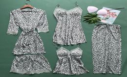 Léopard 5pcs Pajamas Set Femmes Satin Satin Vérinères minces Soft Soft Kimono Bataille