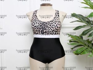 Luipaard Noble Swimwear Hipster Gedekte topkwaliteit Women039s Designer OnePiece Swimsuits Outdoor Beach Luxe Zwemband 4589846