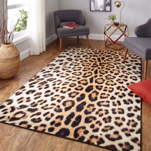 Tapis imprimé léopard salon classique sexy jaune brun décor à la maison canapé table tapis européen anti-dérapant chaise coussin salon tapis 210301