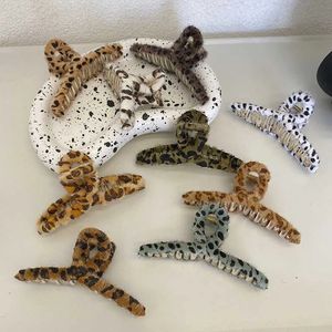 Leopard Print Pluche Clip Hoofdtooi Haarspeld Back Head Grip Koreaanse Eenvoudige Grote Haarklauw Herfst En Winter Nieuwe Shark Clip