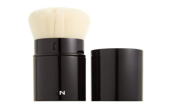 Les Pinceaux Pincel retráctil Kabuki N ° 108 Polvo de viaje portátil Blush Bronzer Cosmetics Brush Tool9462501