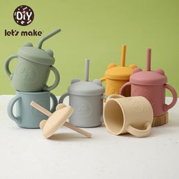 Permet de faire une tasse d'alimentation en silicone pour bébé avec des tasses de paille de paille BPA en silicium en silicium avec des poignées avec une bouteille d'eau bébé 240322