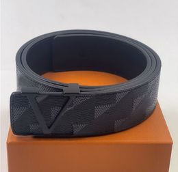 Letra 2023 Hebilla Diseñador Cinturón de gama alta Cuero para hombres Hebillas lisas Cinturones para pantalones Marca Ocio Pretina para mujeres Moda de negocios Hombres s s