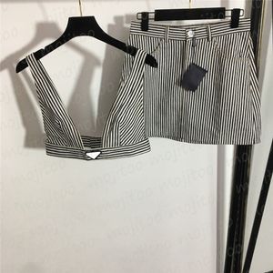 Lettre Badge Sling T-shirts Tops Denim Robe Ensembles Pour Femmes Stripe Jarretelles Sous-Vêtements Taille Haute Jupe Courte Costumes