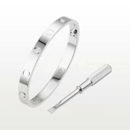 letter bangle armband Schroef Carti Armbanden Schroevendraaier Titanium Staal Goud belcher Zilver 4CZ bedel Love for Woman Heren Luxe designer armband met fluwelen zakje