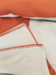 Lettre couverture doux laine écharpe châle Portable chaud Plaid canapé-lit polaire printemps automne femmes jeter des couvertures