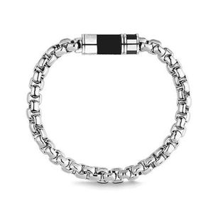 Lettre Desingers Luxurys Pendants Strands Design Luxury Design perles Stronrs Gift Classic Womens Mens Fashion Designer de mode avec Ring294S