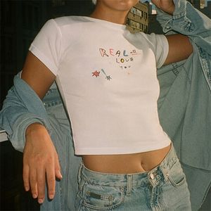 Lettre Graffiti T-shirt Femmes Été Blanc Coton À Manches Courtes O Cou Streetwear T-shirt Femme Casual Vintage Sexy Crop Top 220511