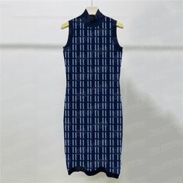 Lettre Jacquard Gilet Robes Cardigan Pulls Pour Femmes Designer Robe Sans Manches Tricoté À Capuche Manteaux Automne Vêtements