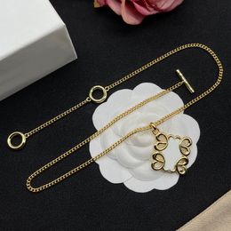 Lettre pendentifs Designer amour collier en or pour femme bijoux de luxe chaînes nacrées femmes colliers fête mariage 163Z