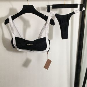 Diseñador Split bikini trajes