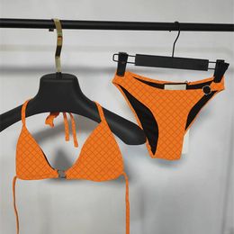 Lettre Split Bikinis Briess de soutien-gorge de baignade de natation rembourrée avec cravate de maillot de bain Summer Split Swimsuit Place Sexe