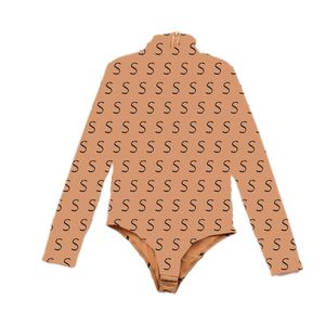 Cartas Mujeres Bodysuits Tops Camas de tortuga de cuello alto