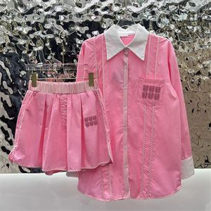 Cartas Mujeres Camisa de blusa de lujo Juego de pantalones cortos de color azul rosa Tops de manga larga