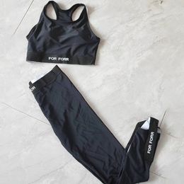 Brief Dames Yoga Outfit Luxe Zwarte Yoga Gym Trainingspakken Sport Cropped Tank Tops Legging Trainingspak Set