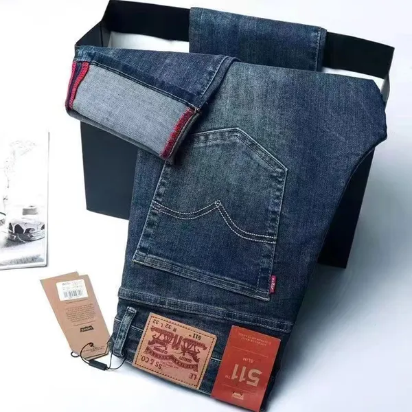 Levi Designer Purple Brand Jeans Moda para hombre Jeans desgastados Bikers rasgados Mujeres Denim Cargo Hombres Pantalones negros Muy bueno