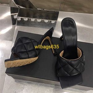 Lido Mule Sandalen Botteg Veneta Slippers een paar Daifa Lingge Geborduurde Hoge Hak Slippers voor Dames Zomermode Uitloper met Vierkant H met logo HBTL