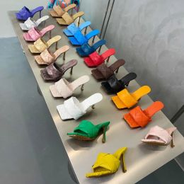 Lido Mulas tejidas Diapositivas Sandalias Zapatillas de cuero Tacón de aguja 9 cm Diseñadores de lujo para mujeres Suela de cuero Zapatos de moda casual Zapatos de fábrica Tamaño 35-42 con caja